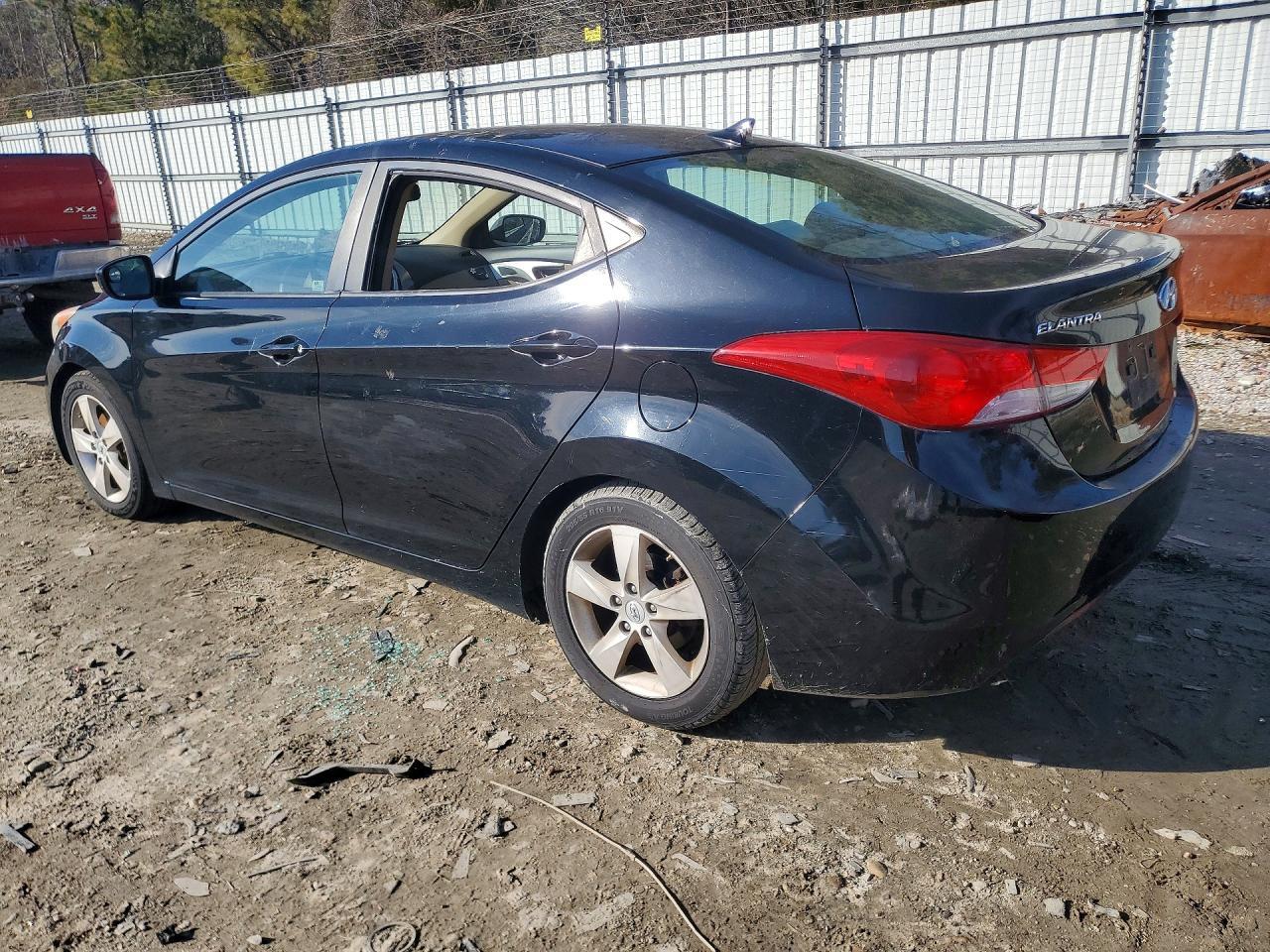 2012 HYUNDAI ELANTRA