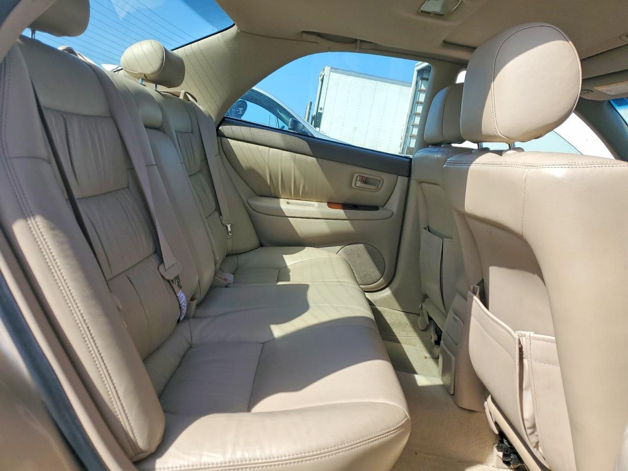 1999 LEXUS Es 300