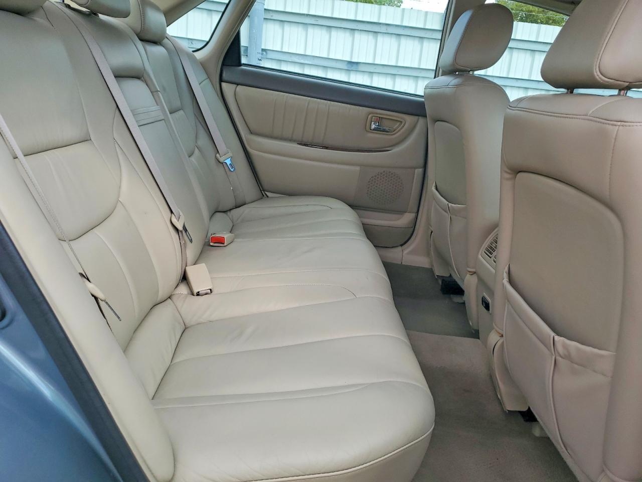 2002 TOYOTA Avalon