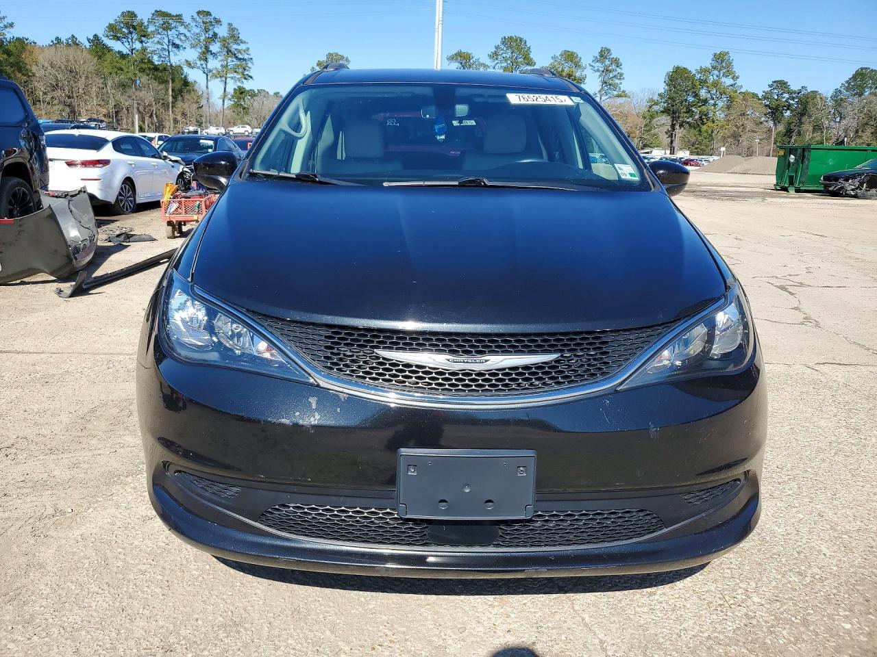2021 CHRYSLER Voyager