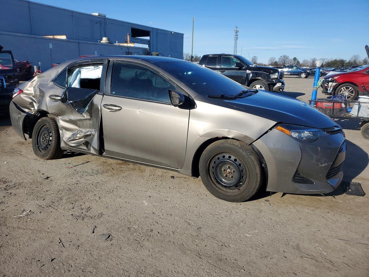 2017 TOYOTA COROLLA