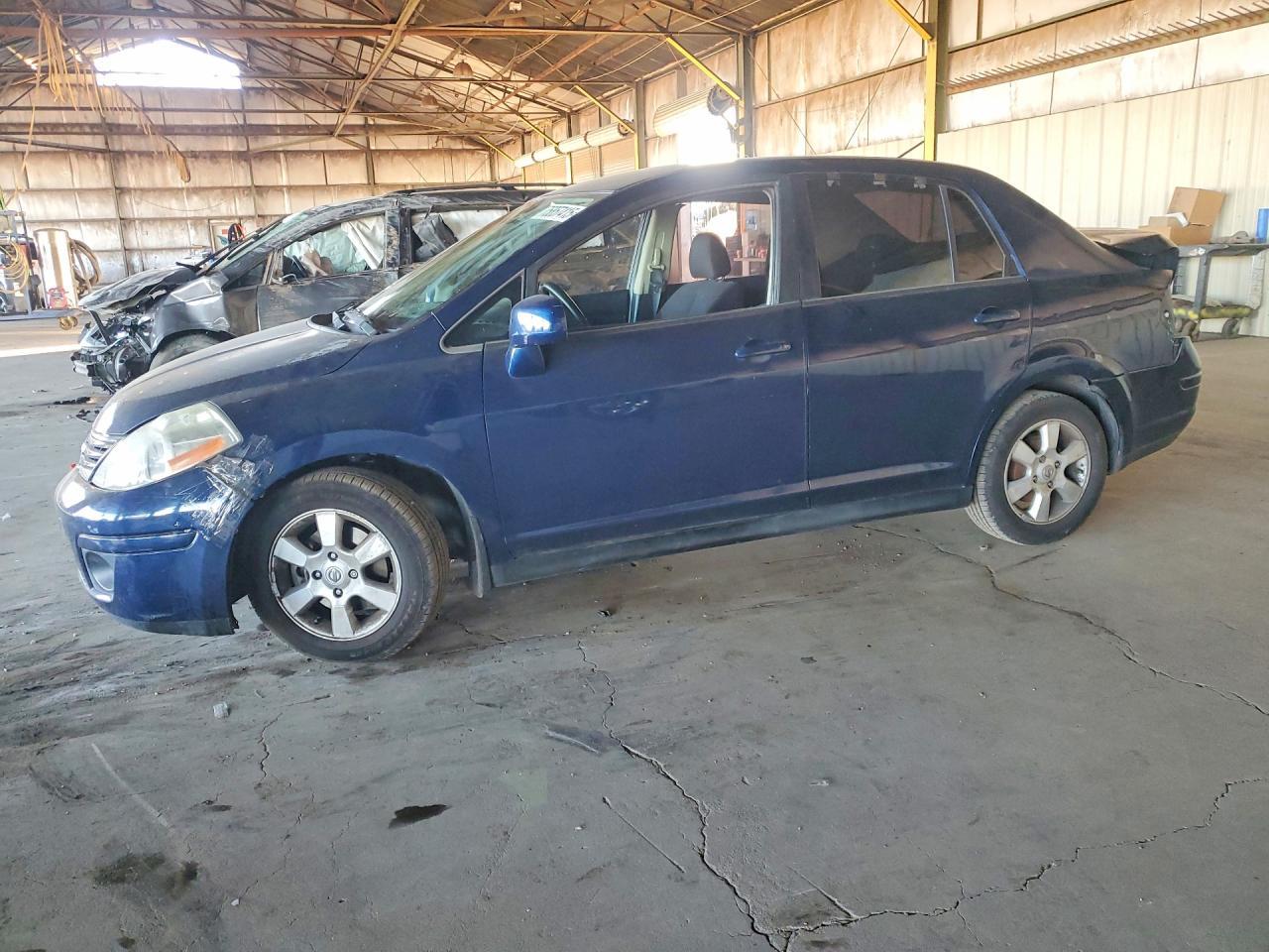 2011 NISSAN VERSA