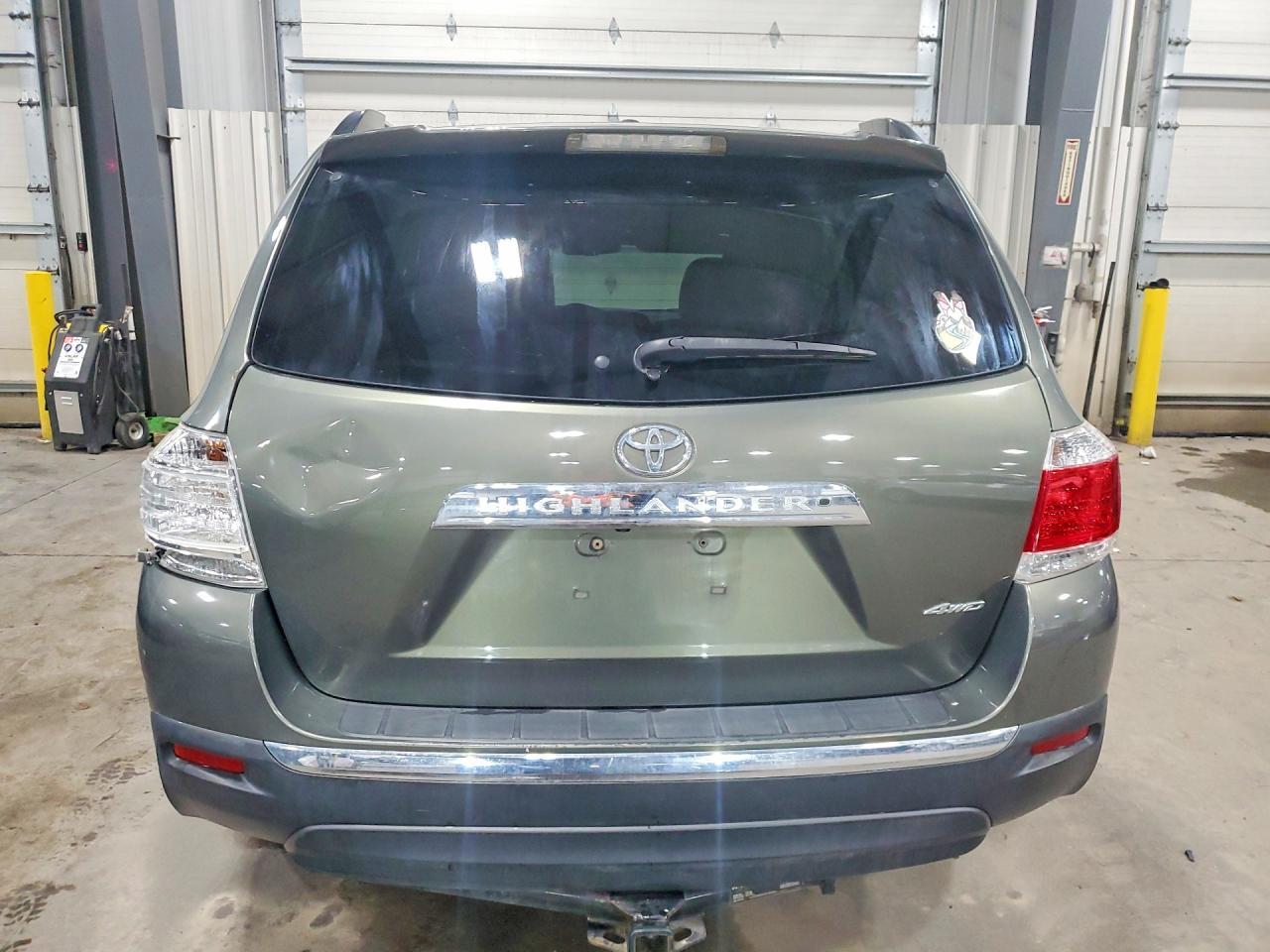 2012 TOYOTA HIGHLANDER