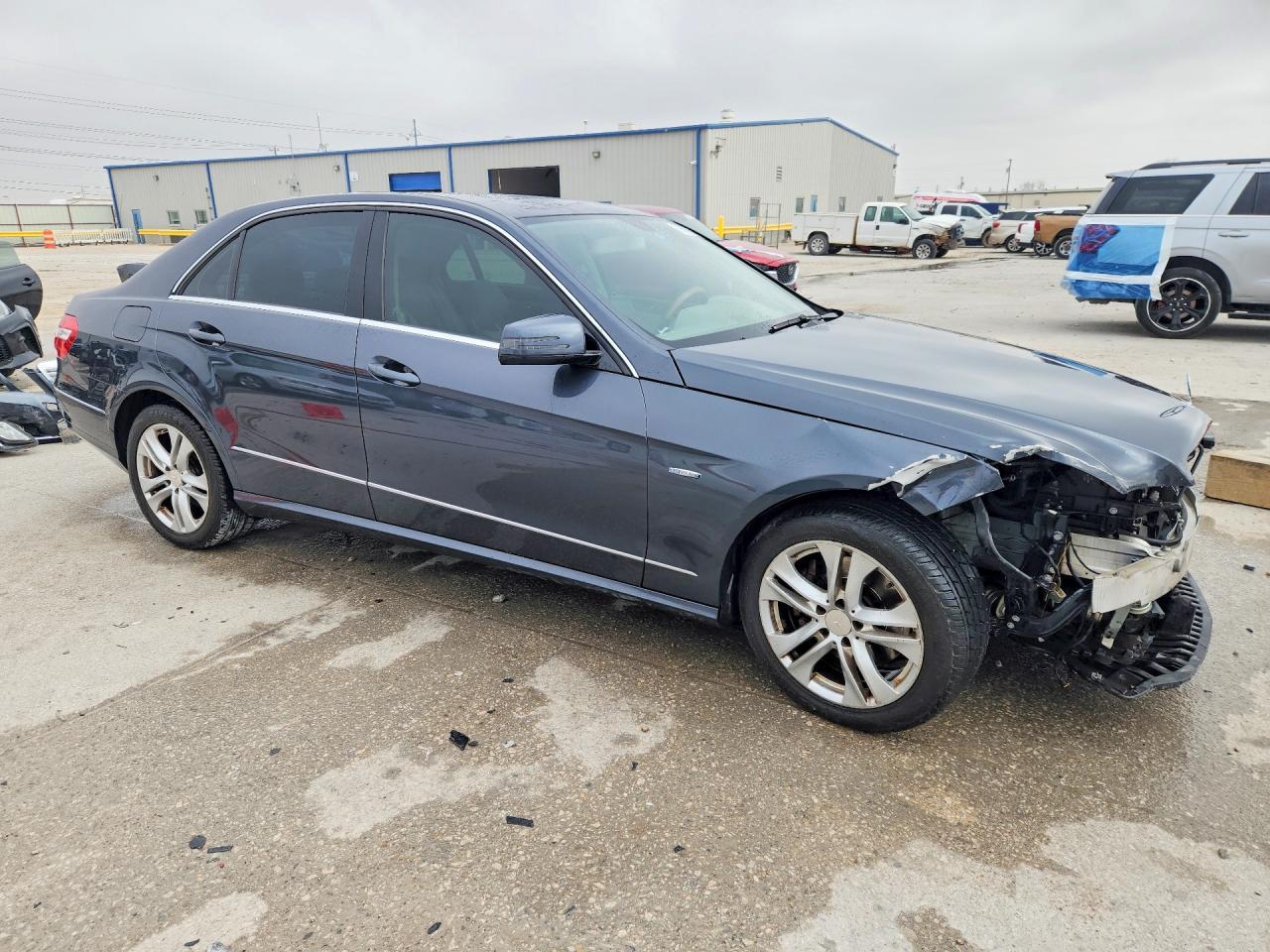 2011 MERCEDES-BENZ E-Class
