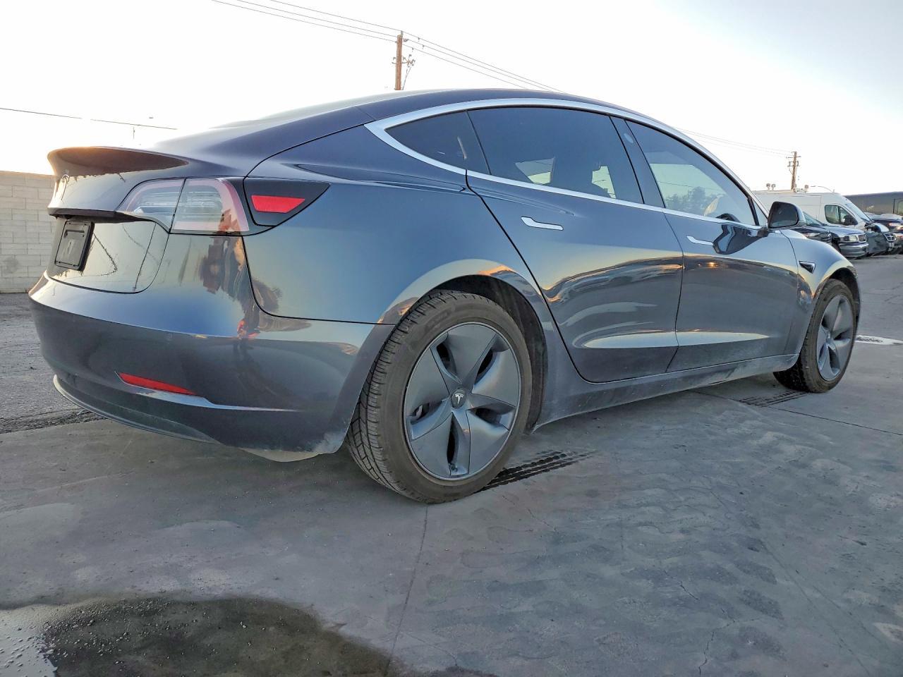 2019 TESLA MODEL 3