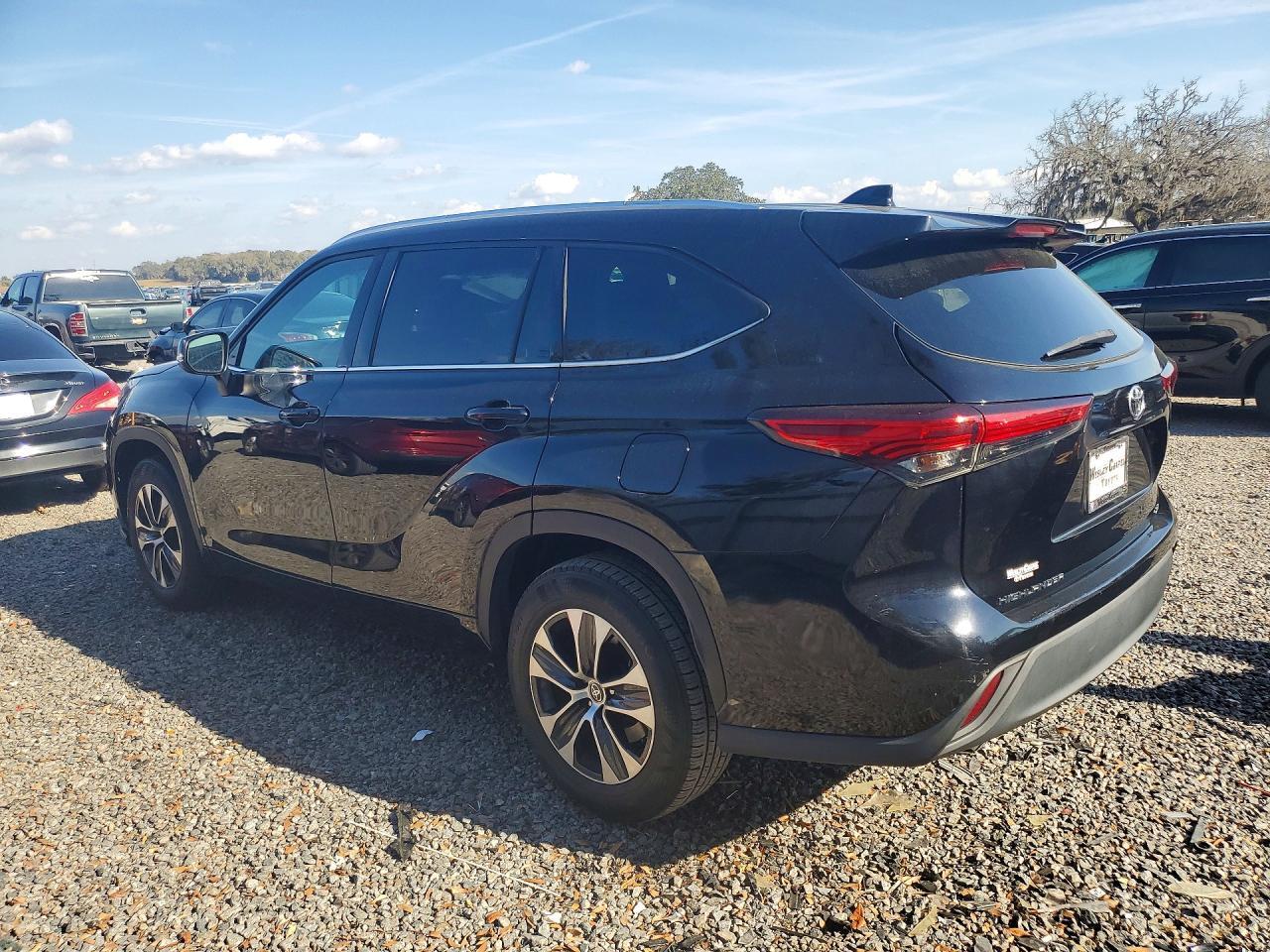 2020 TOYOTA HIGHLANDER