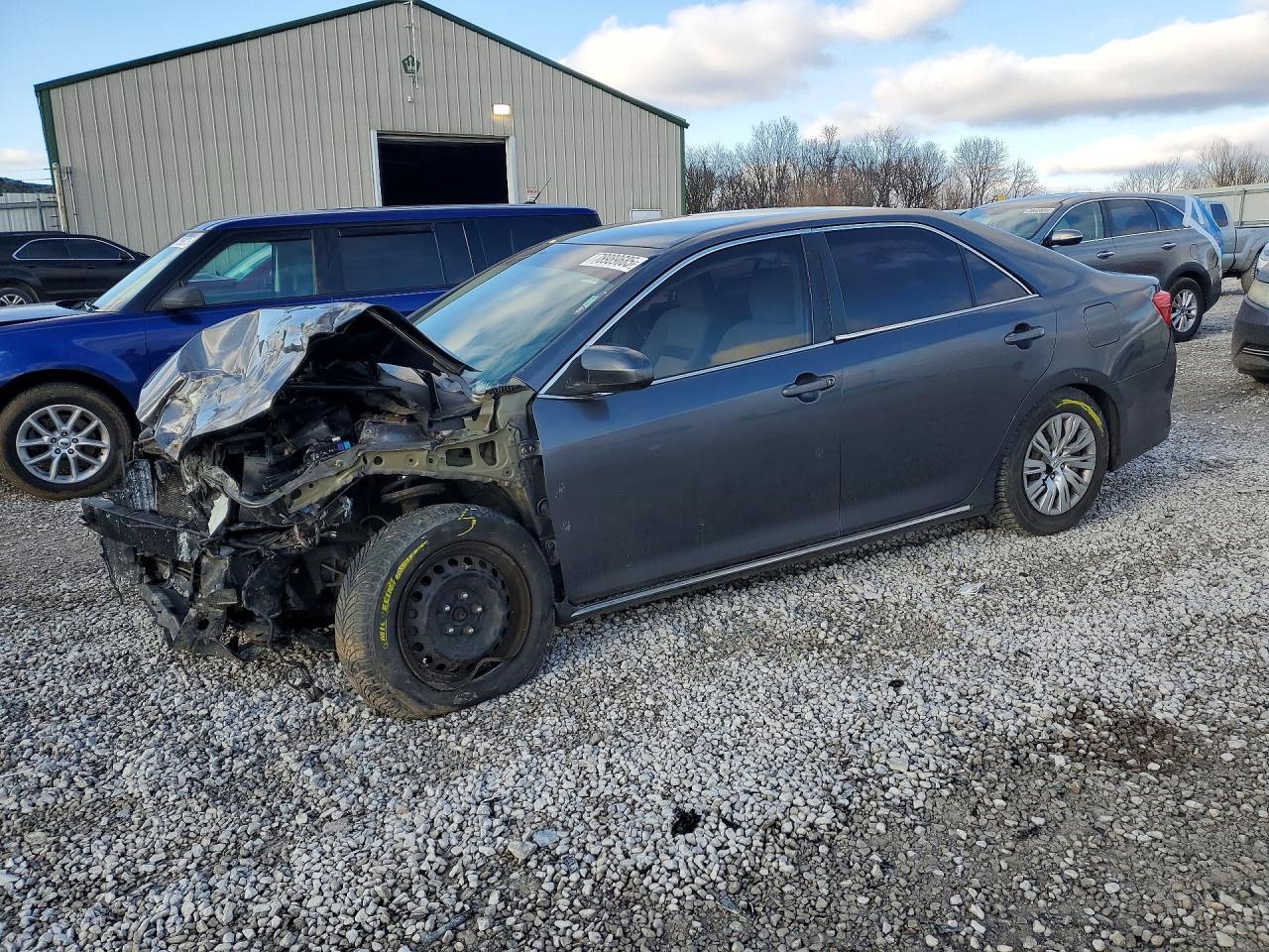 2013 TOYOTA CAMRY