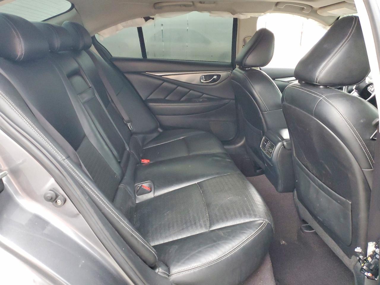 2017 INFINITI Q50