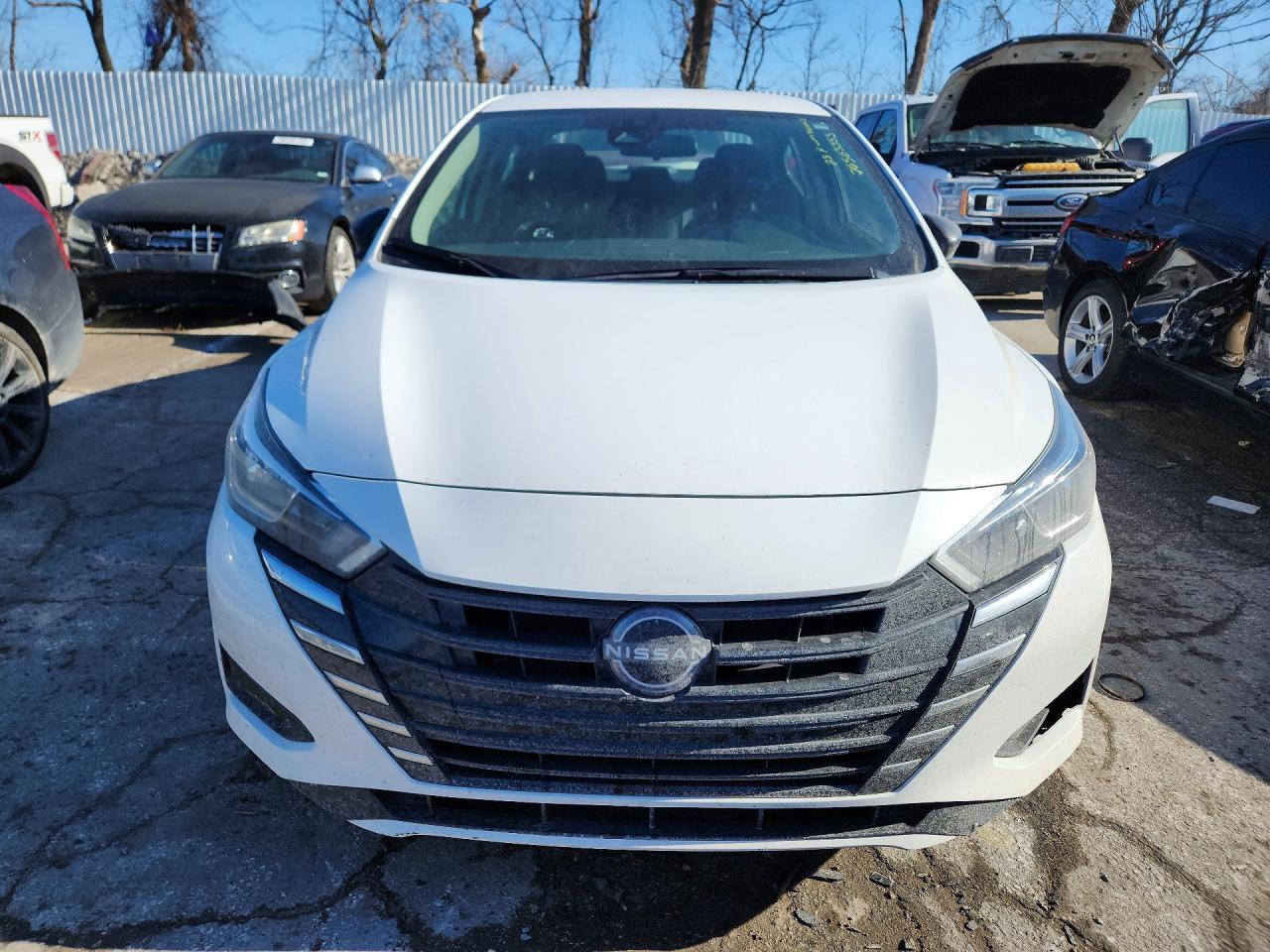 2023 NISSAN VERSA