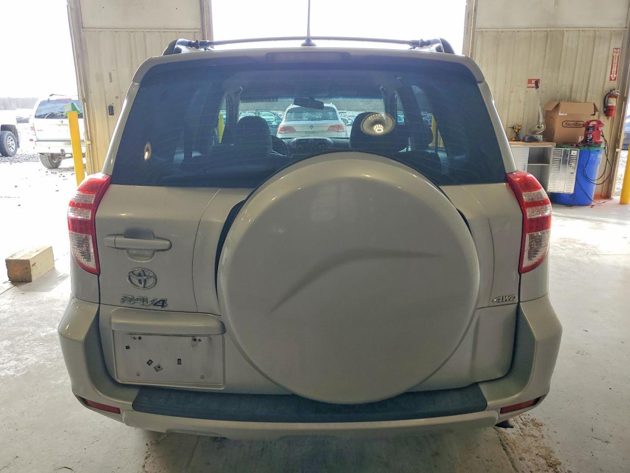 2011 TOYOTA RAV4