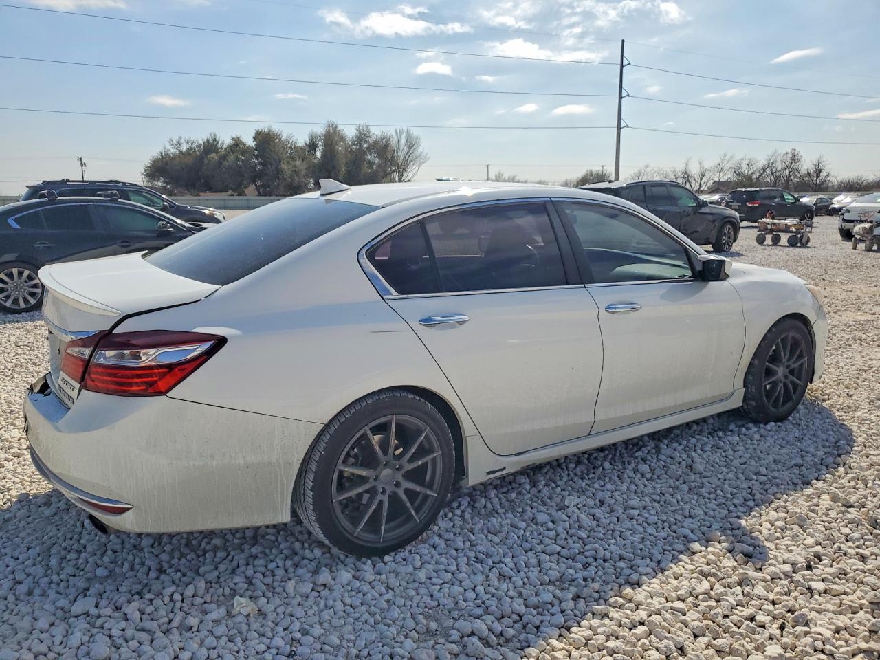 2016 HONDA ACCORD