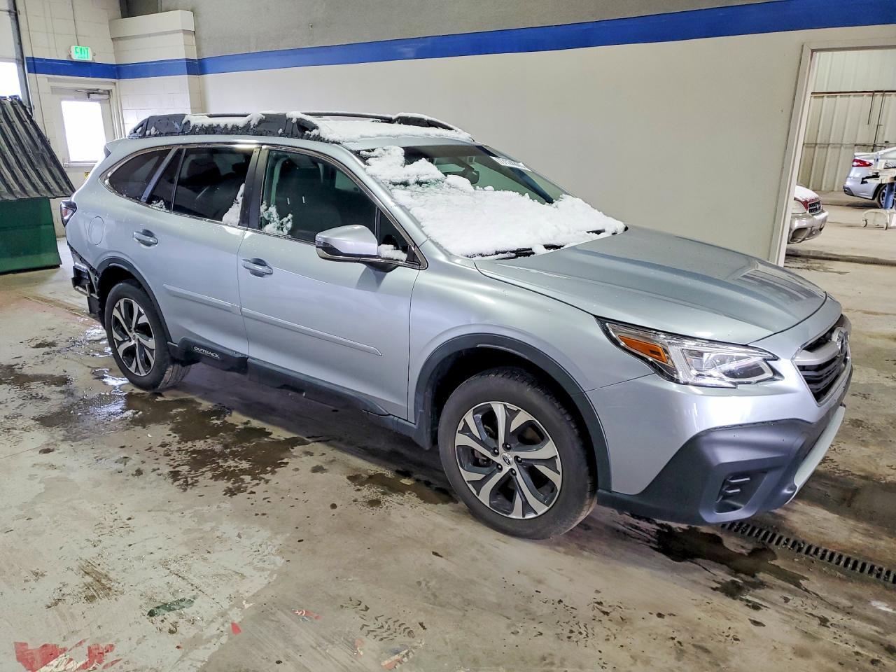 2020 SUBARU Outback