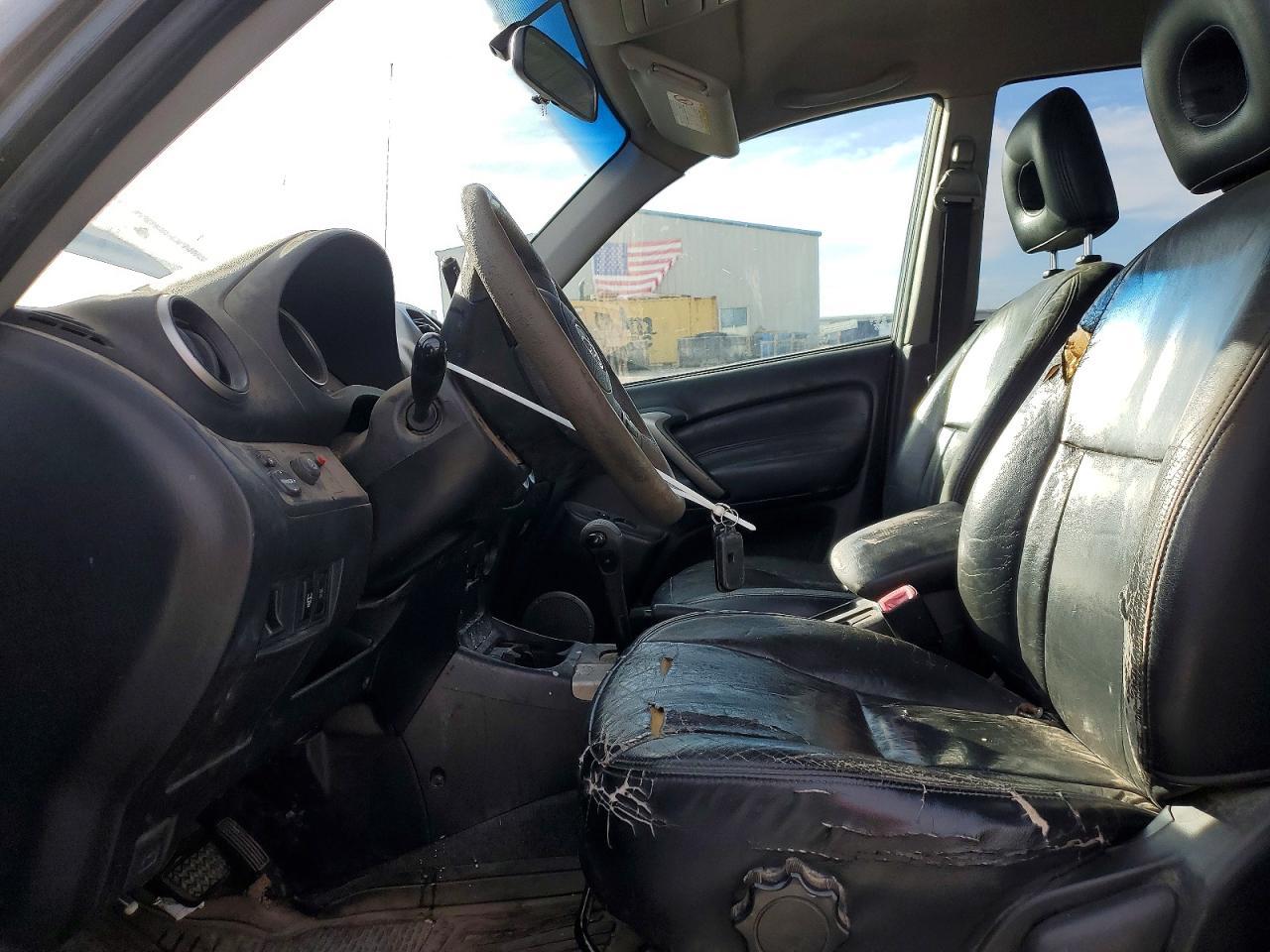 2005 TOYOTA RAV4