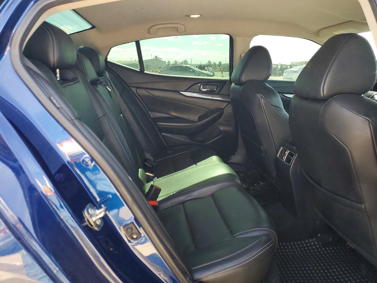 2019 NISSAN Maxima