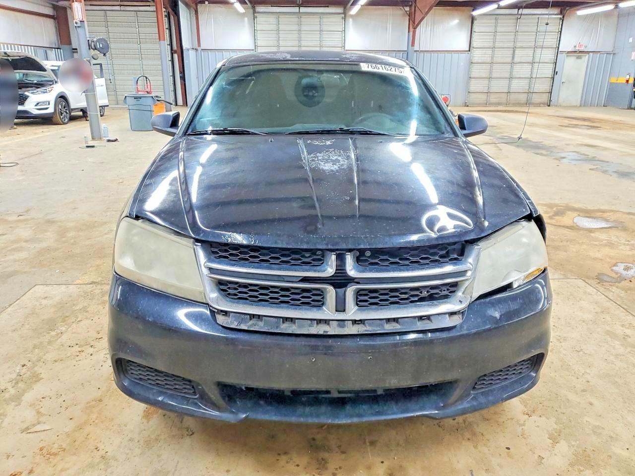 2013 DODGE Avenger