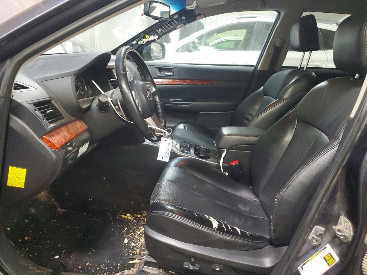 2010 SUBARU Outback