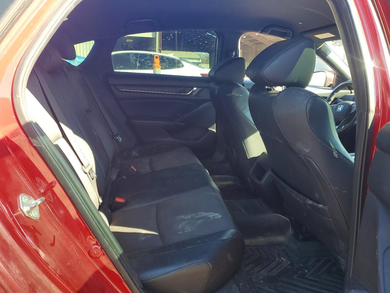 2018 HONDA ACCORD