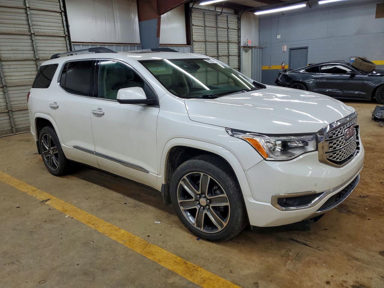 2017 GMC ACADIA