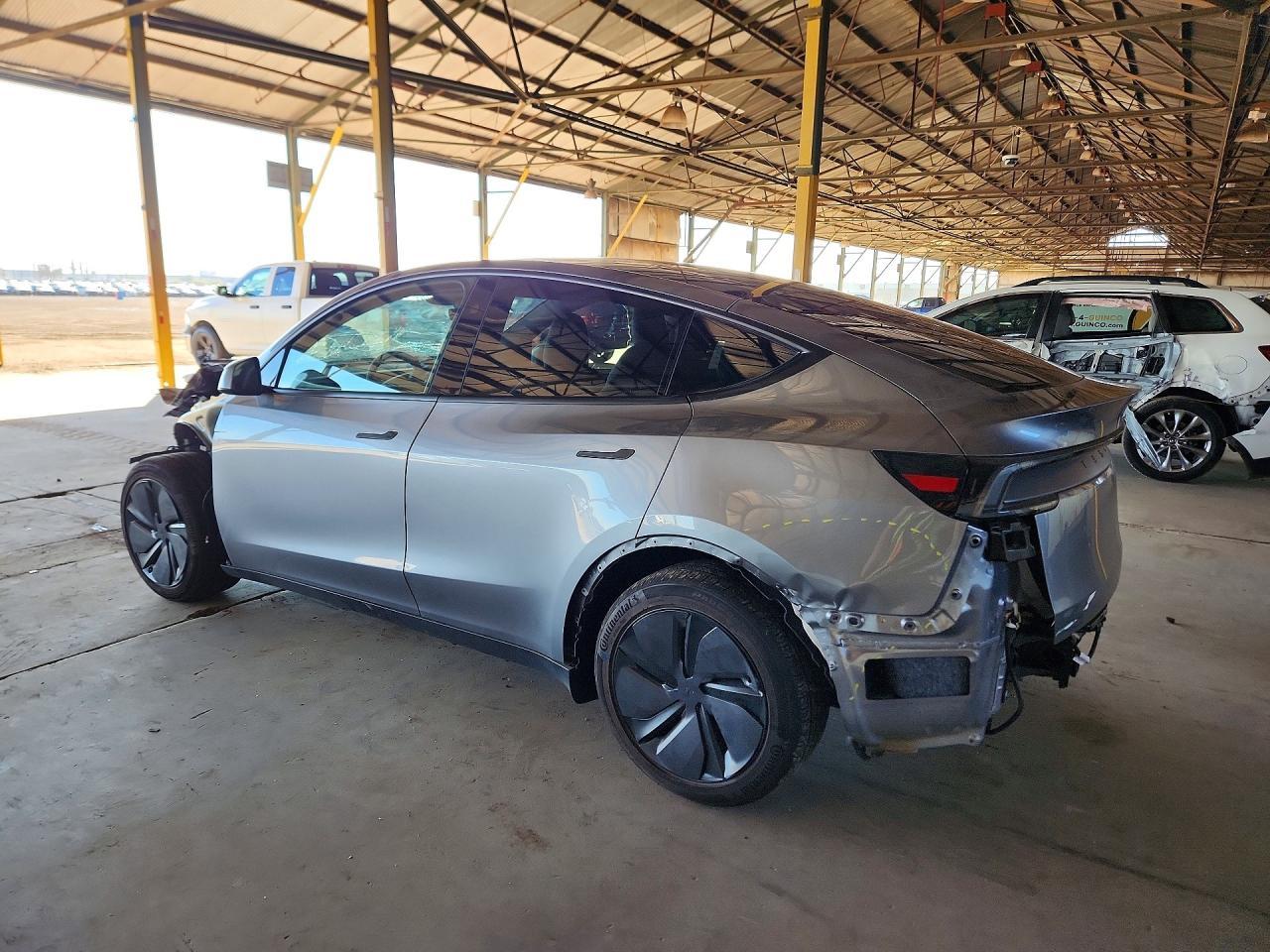 2026 TESLA MODEL Y