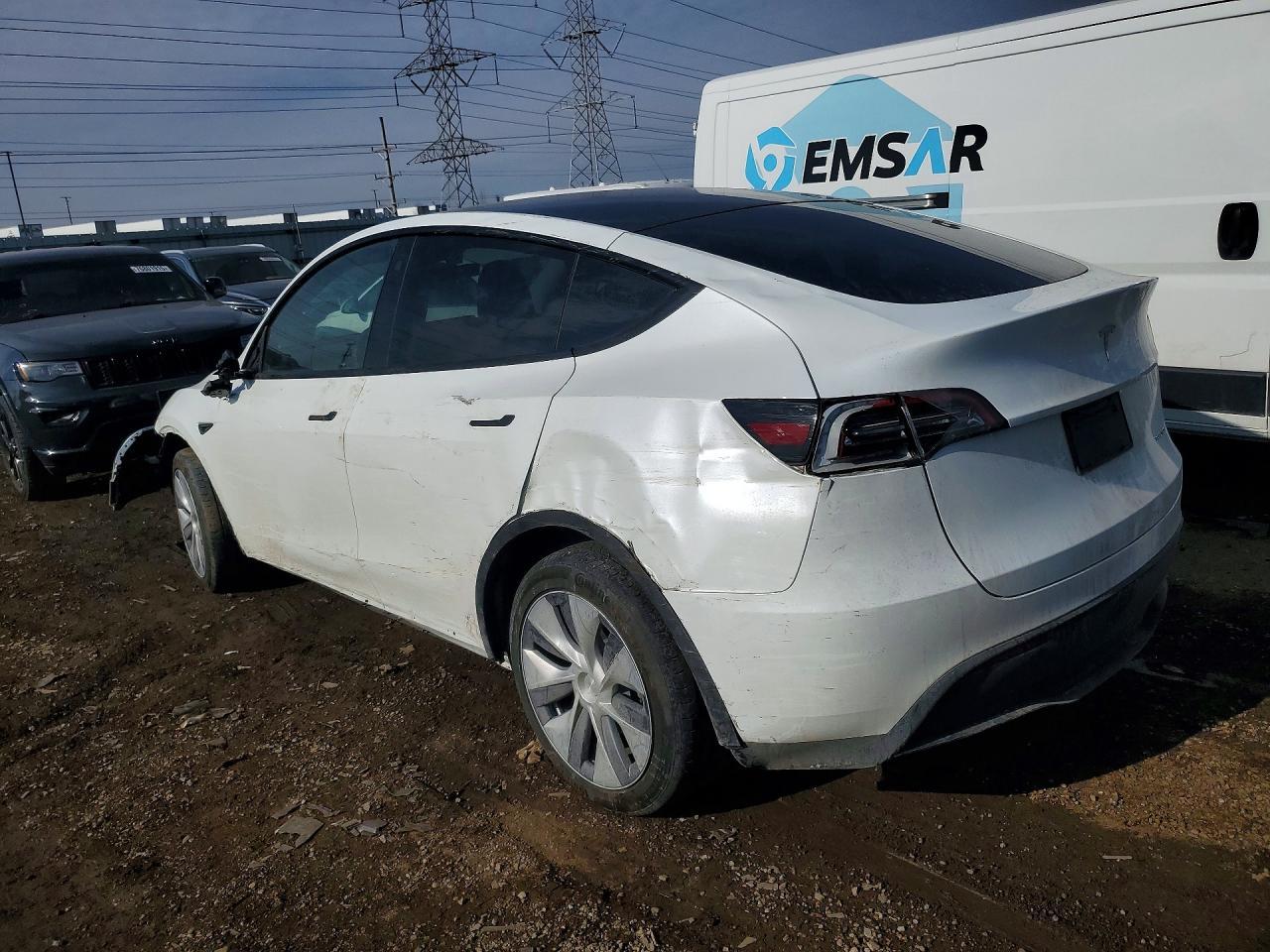 2023 TESLA MODEL Y