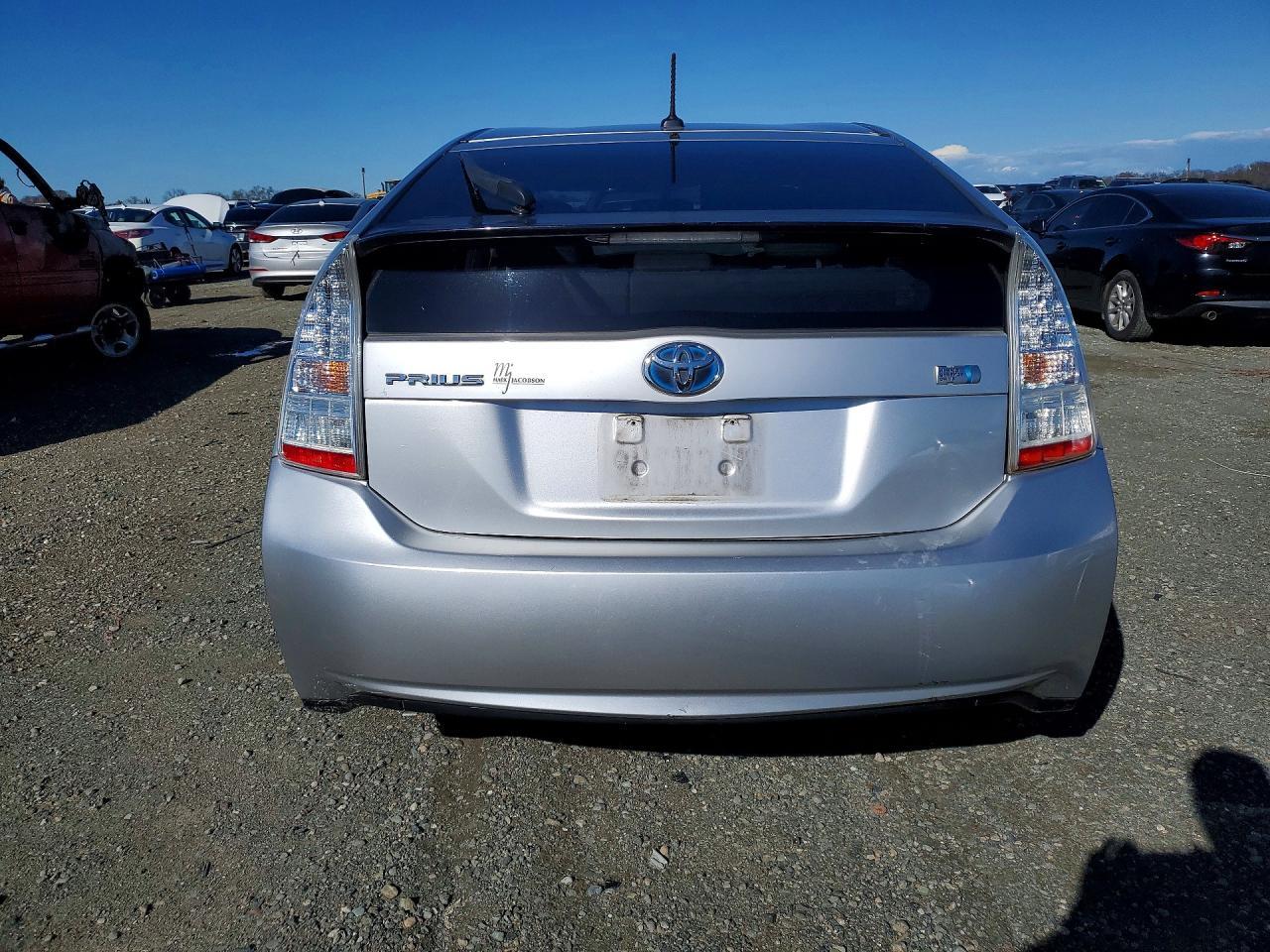 2010 TOYOTA PRIUS