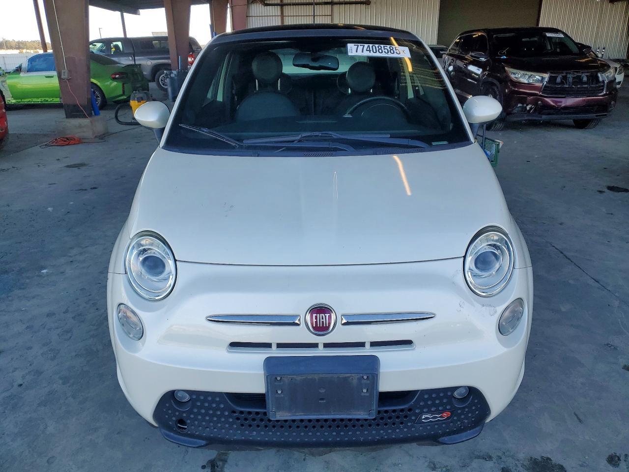 2015 FIAT 500