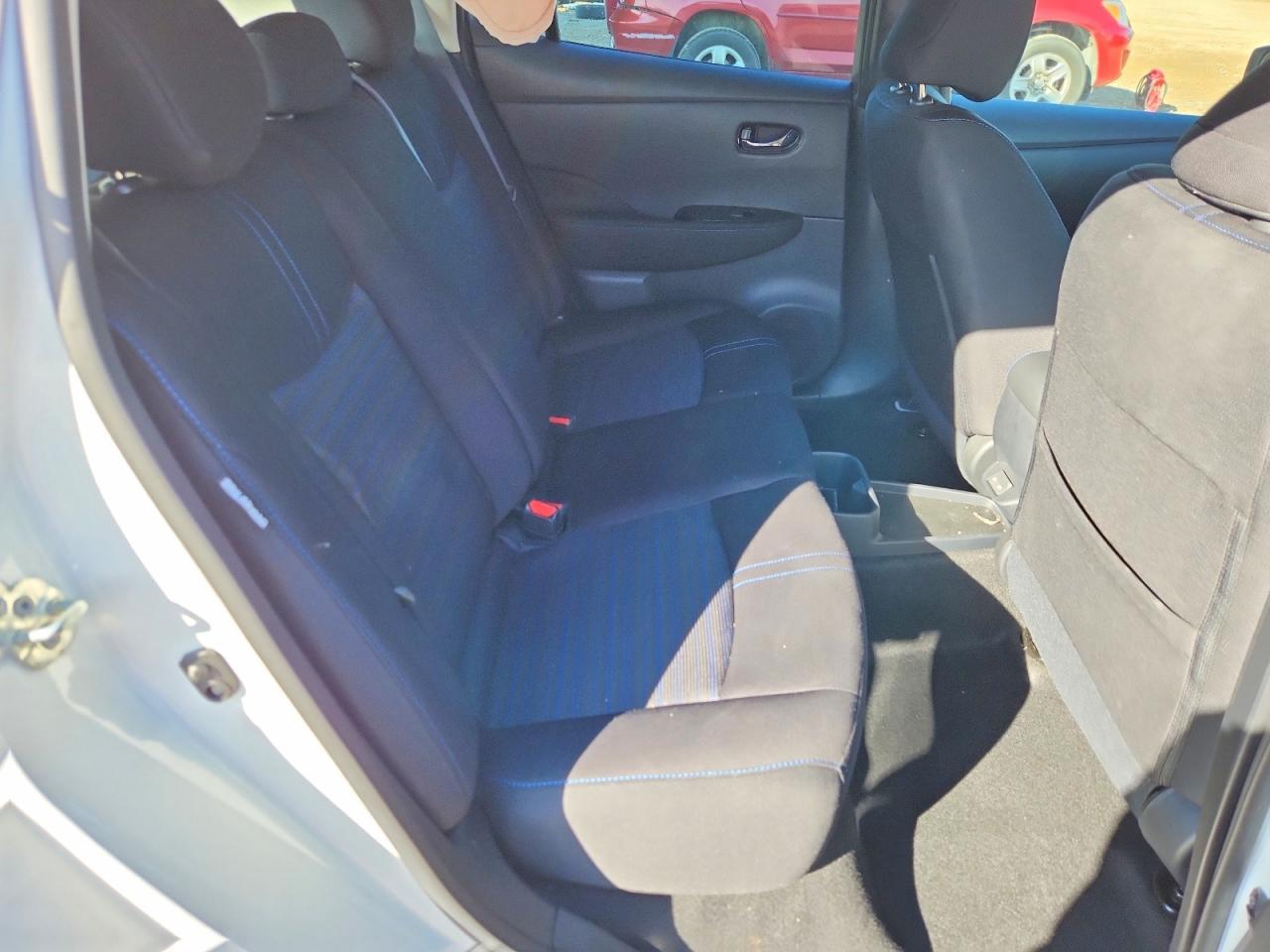 2023 NISSAN LEAF