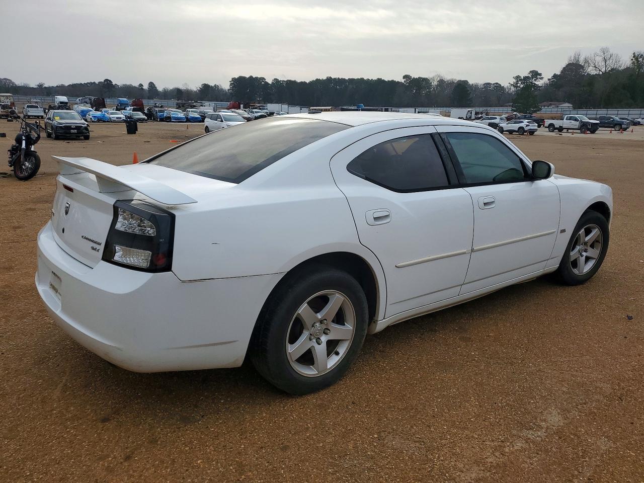 2010 DODGE CHARGER