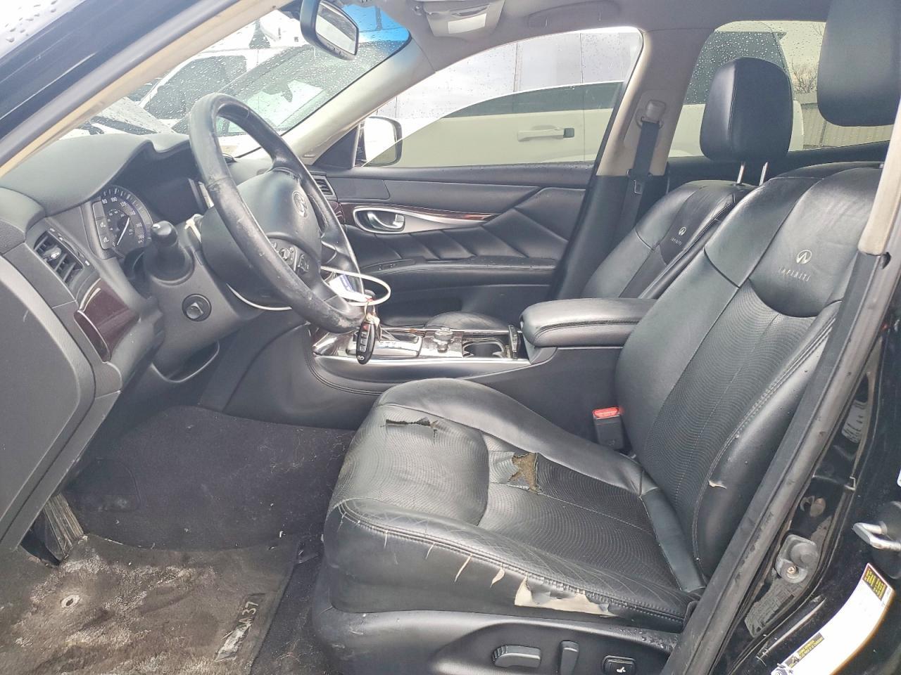 2013 INFINITI M37