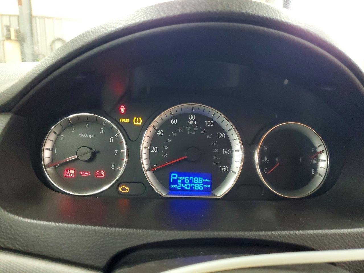 2010 HYUNDAI SONATA