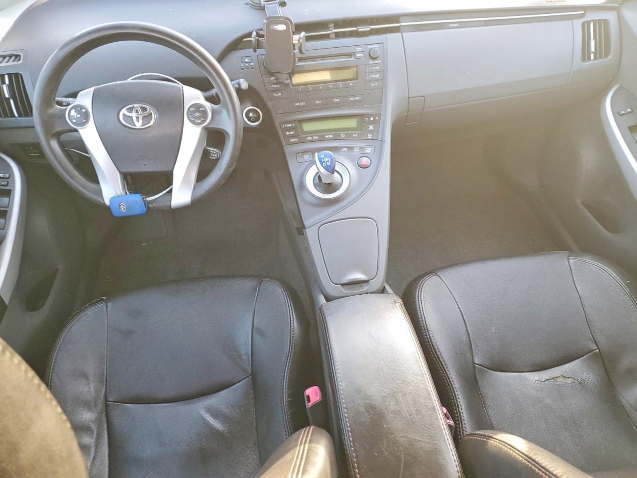 2011 TOYOTA PRIUS