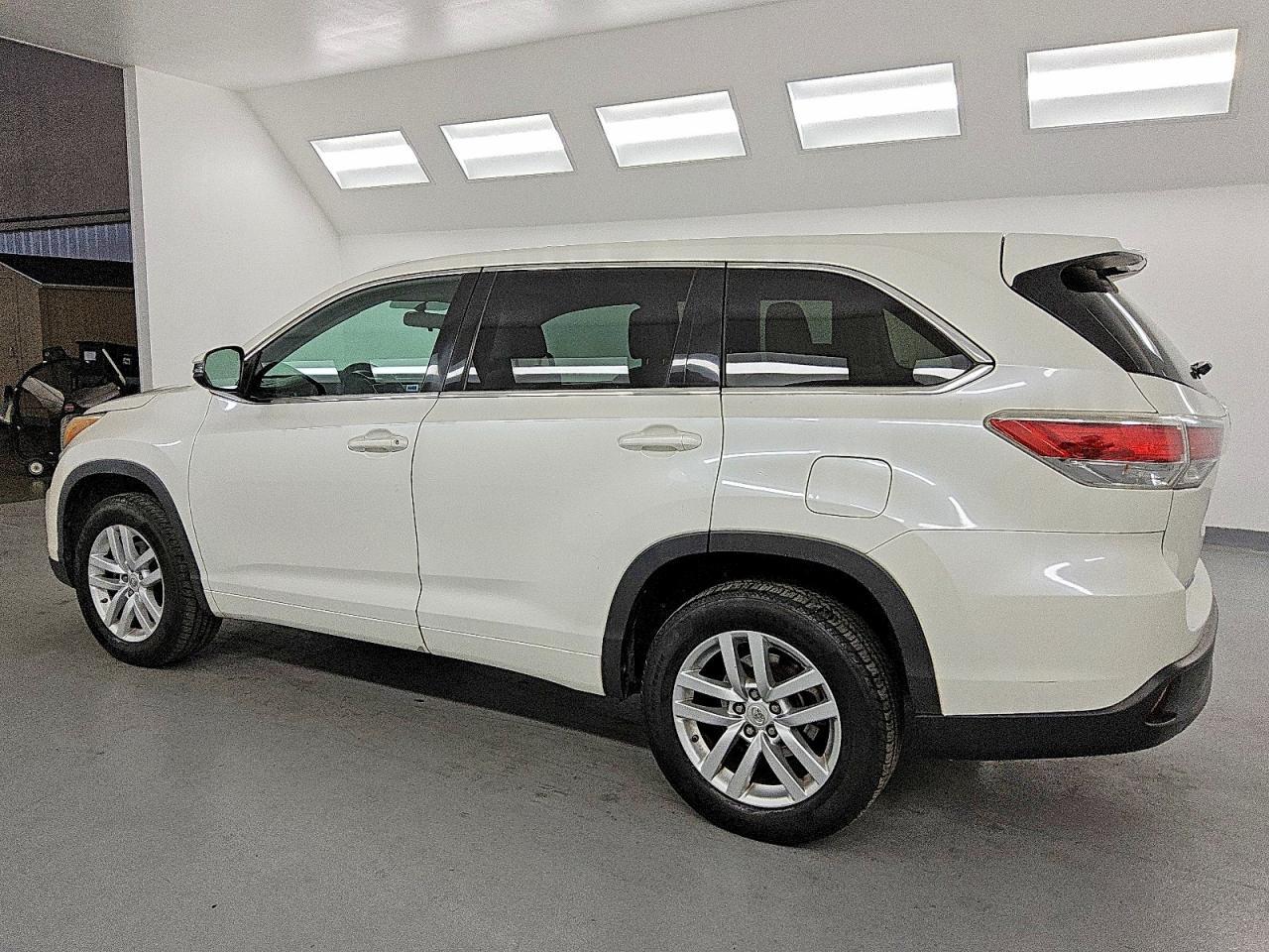 2015 TOYOTA HIGHLANDER