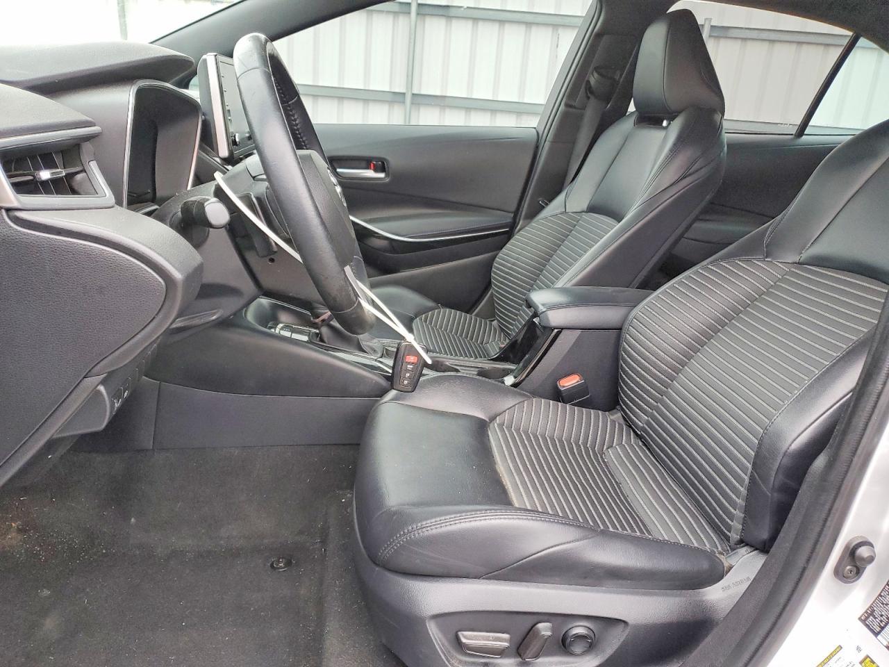 2022 TOYOTA COROLLA