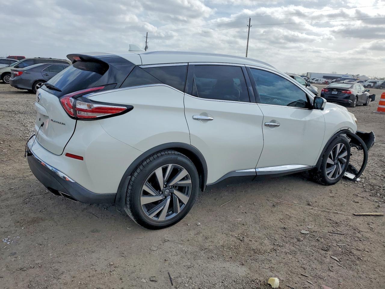 2016 NISSAN MURANO
