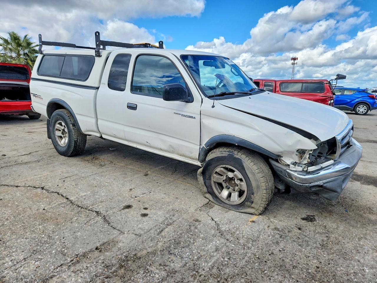 2000 TOYOTA TACOMA