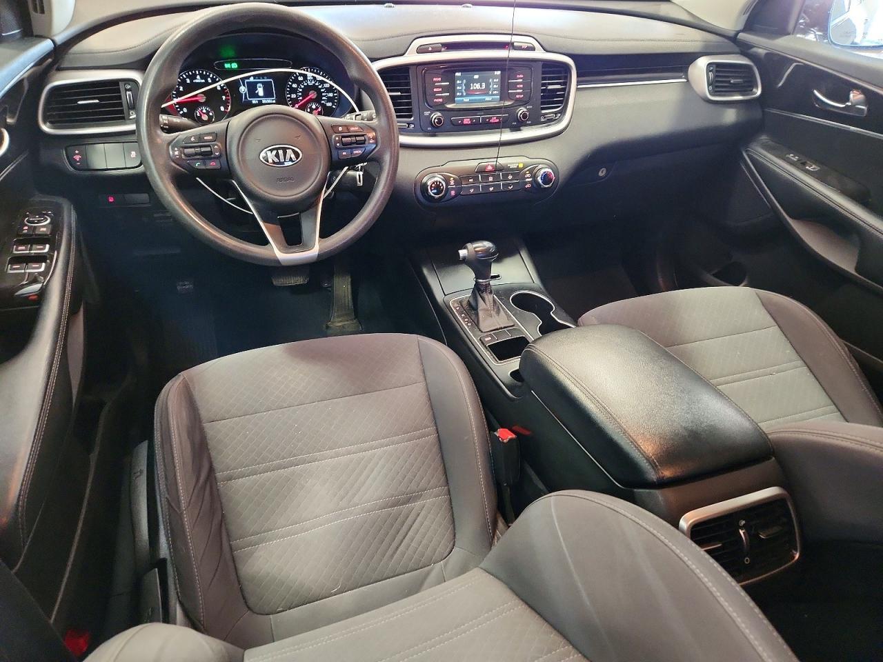 2017 KIA SORENTO