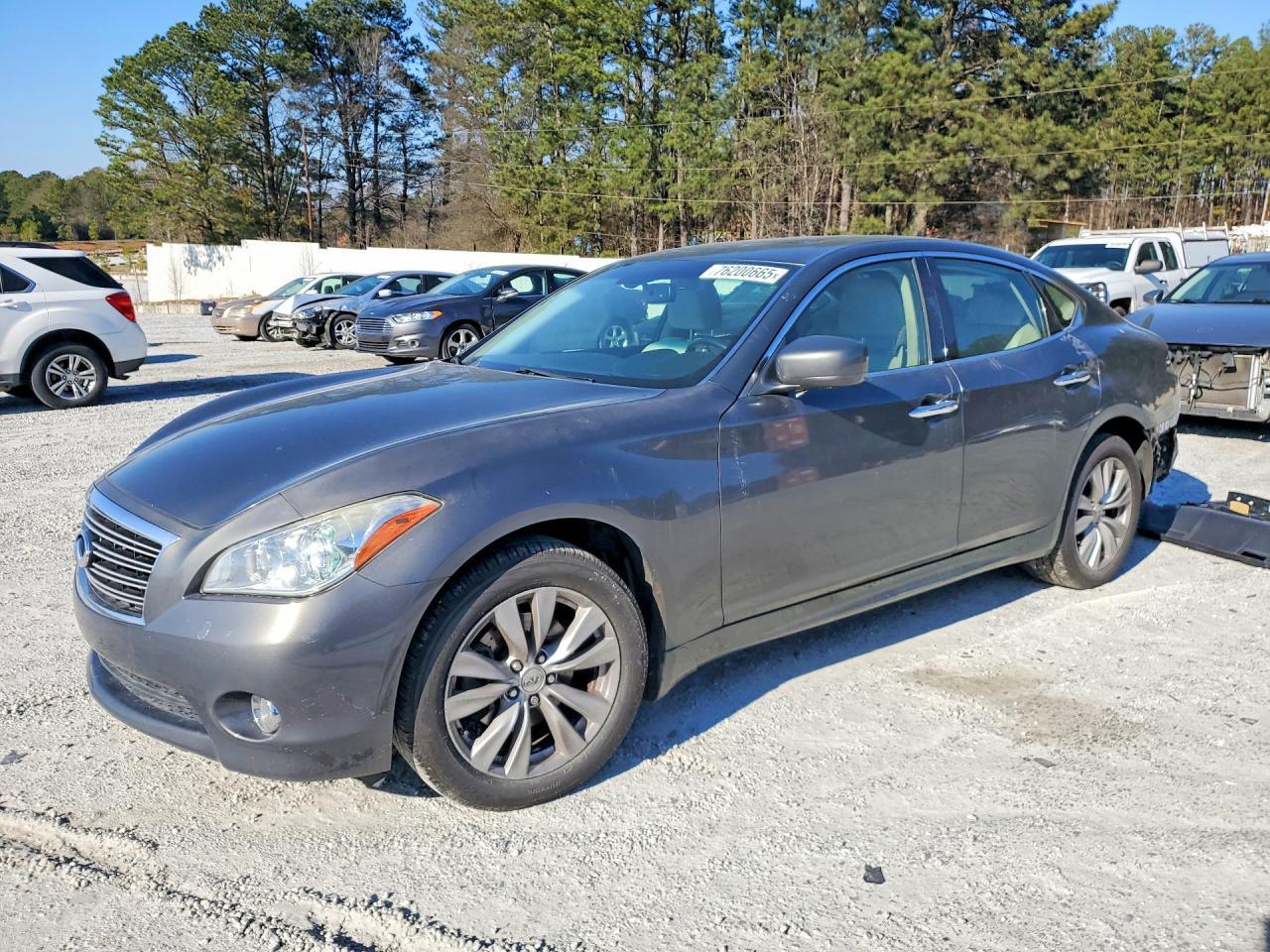 2011 INFINITI M37