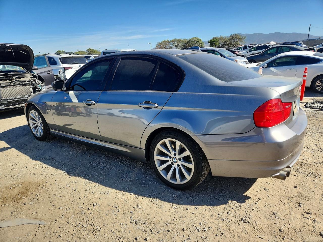 2011 BMW 3 SERIES