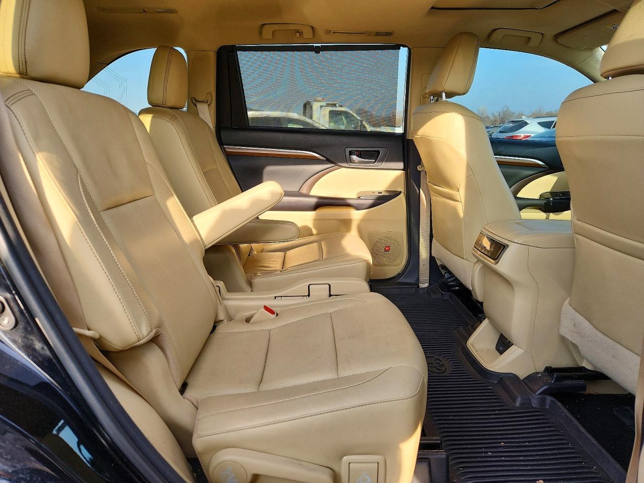 2017 TOYOTA HIGHLANDER