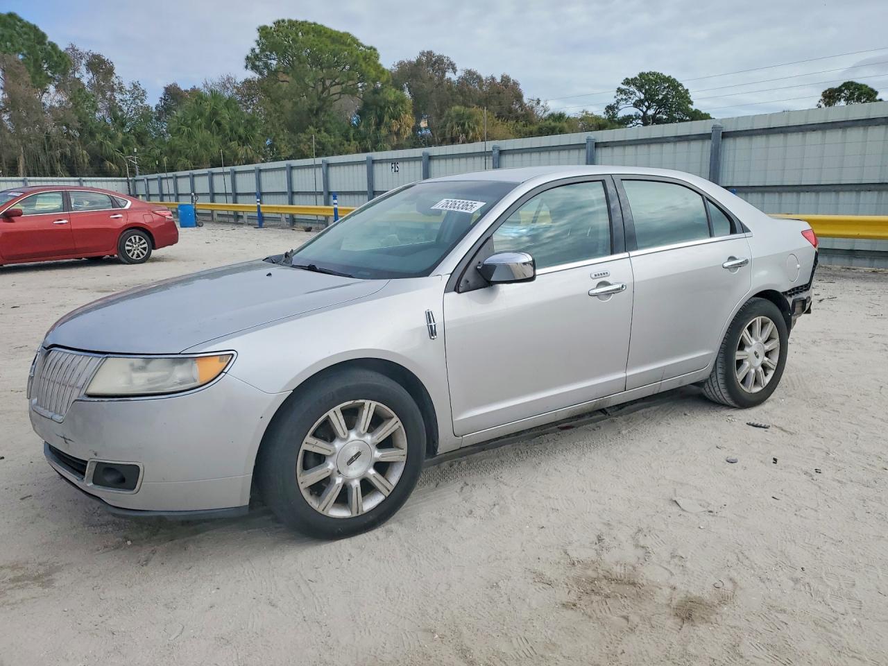 2010 LINCOLN MKZ