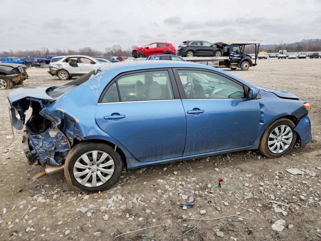2013 TOYOTA COROLLA