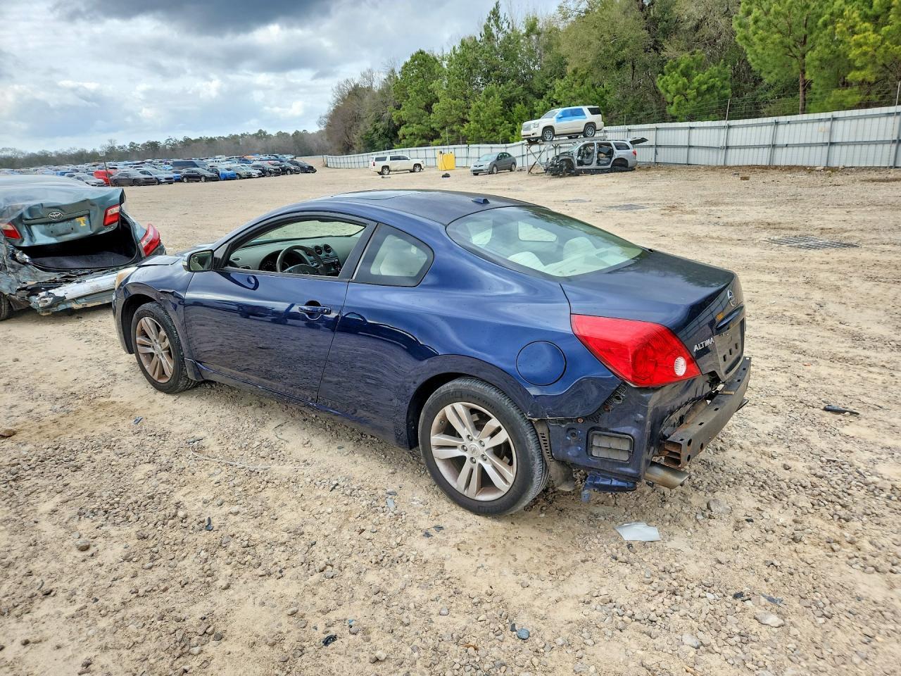 2011 NISSAN ALTIMA