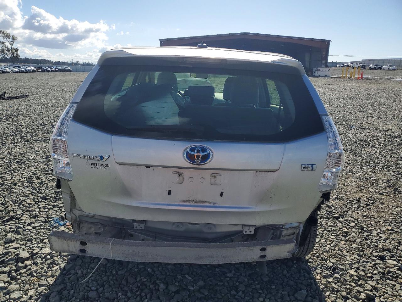 2014 TOYOTA PRIUS V