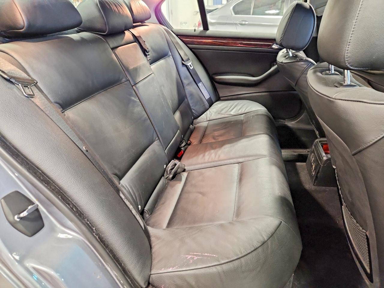2005 BMW 3 SERIES