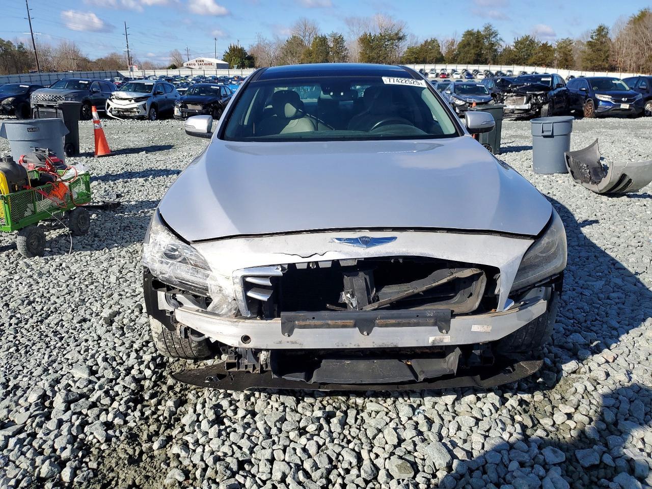 2015 HYUNDAI GENESIS