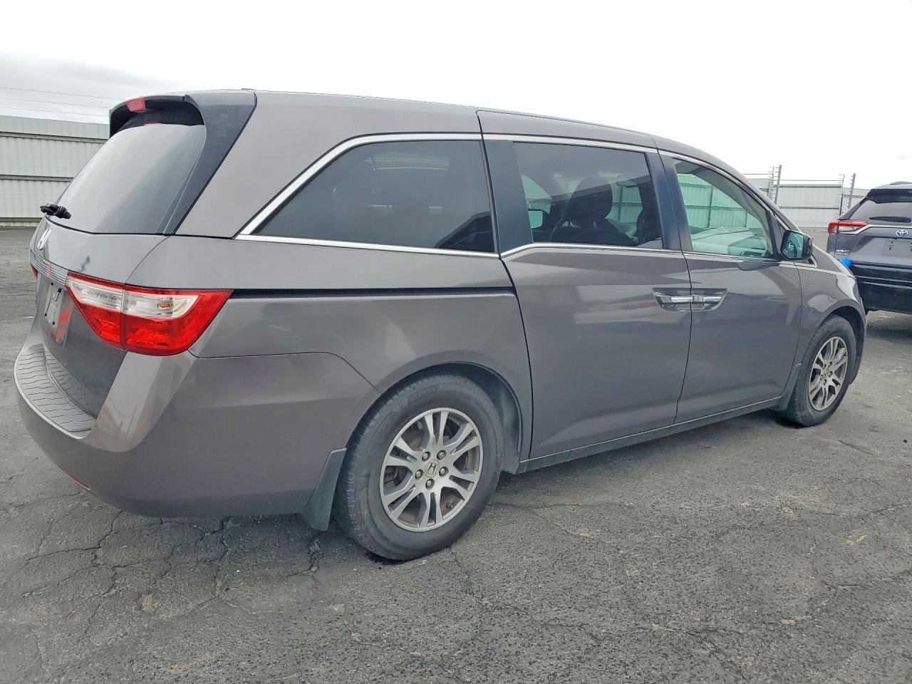 2011 HONDA ODYSSEY