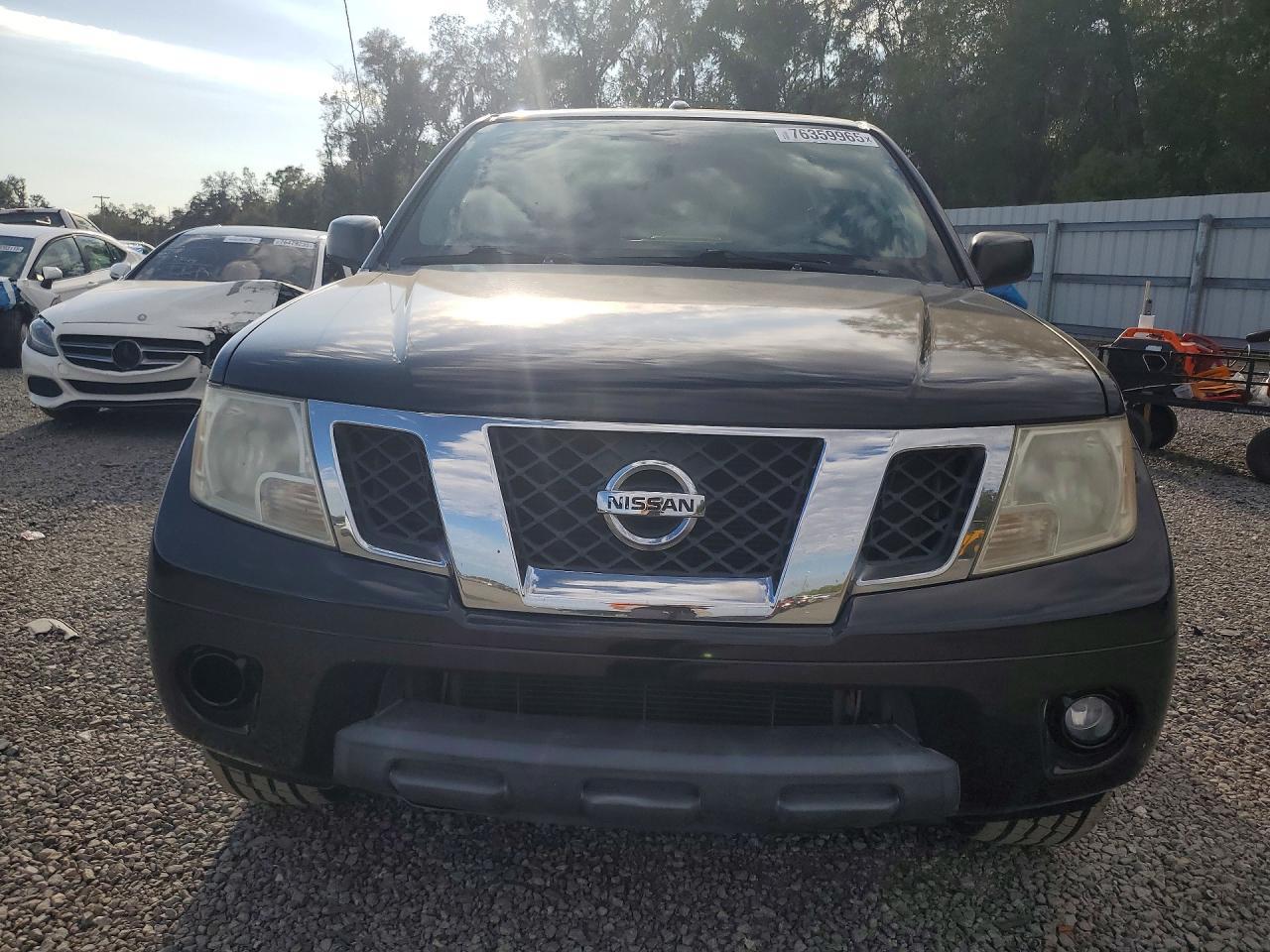 2013 NISSAN Frontier