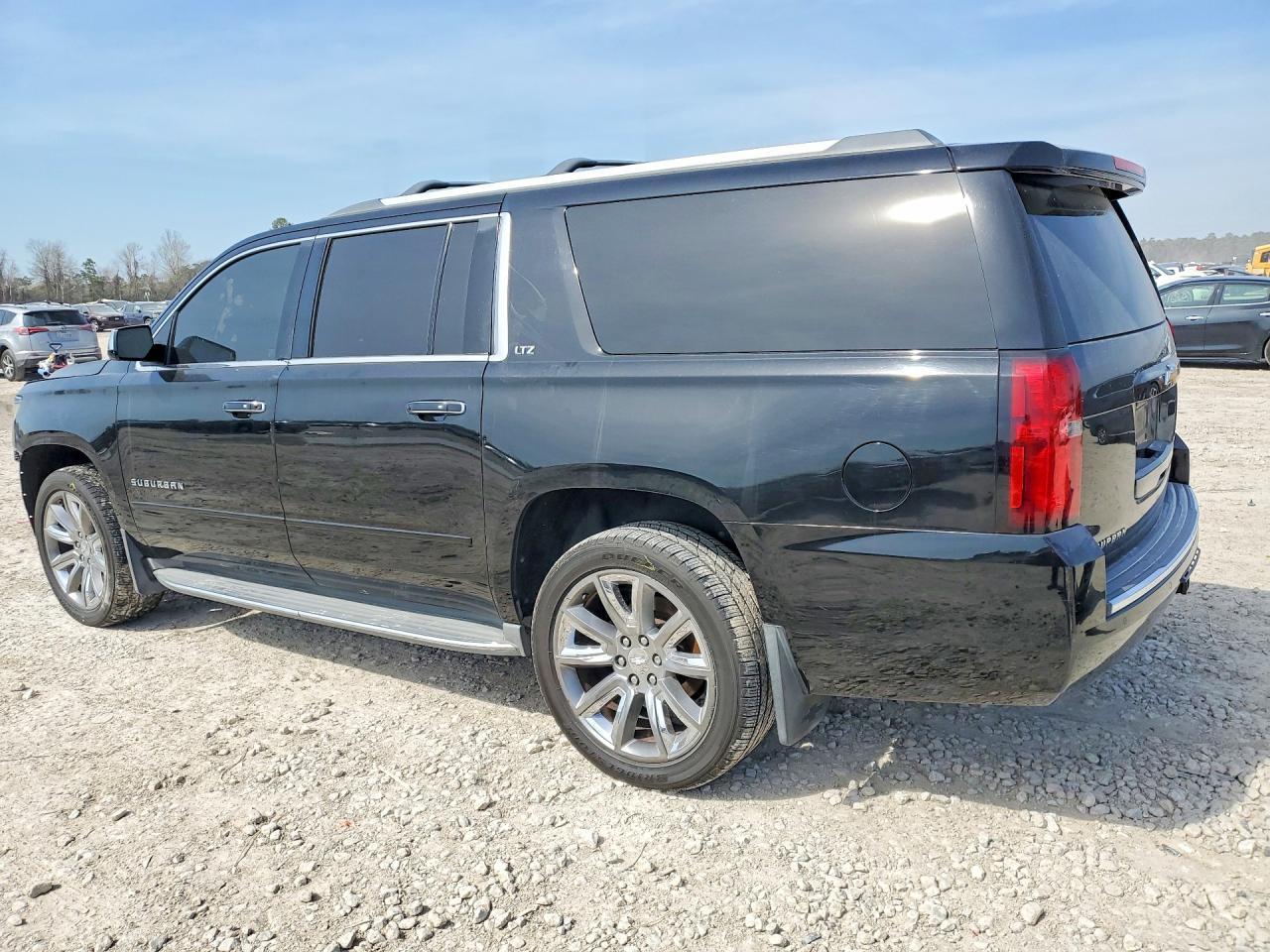 2015 CHEVROLET Suburban