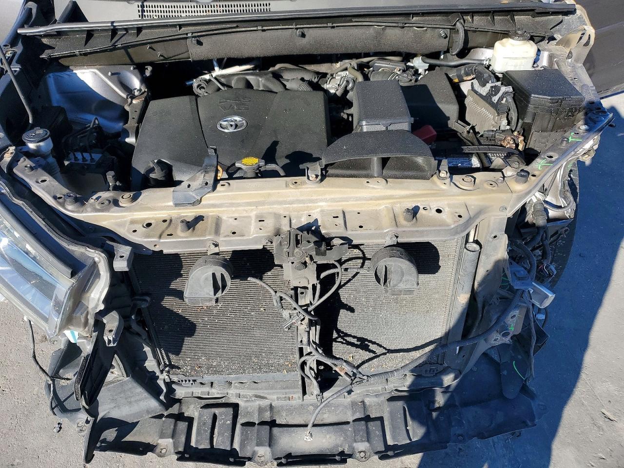 2017 TOYOTA HIGHLANDER