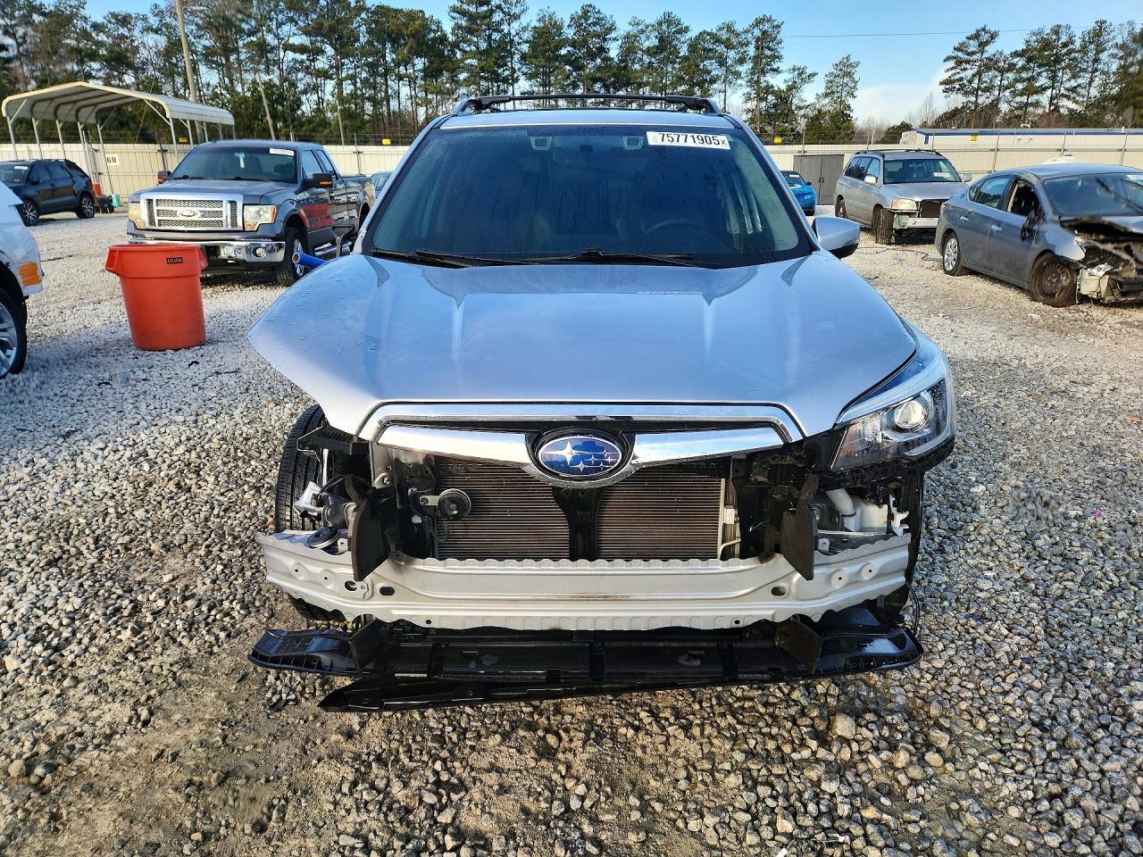 2019 SUBARU FORESTER